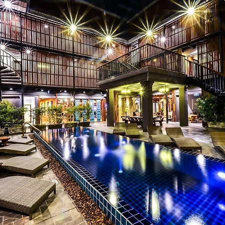 Lap Roi Karon Beachfront By Shanaya Exterior foto