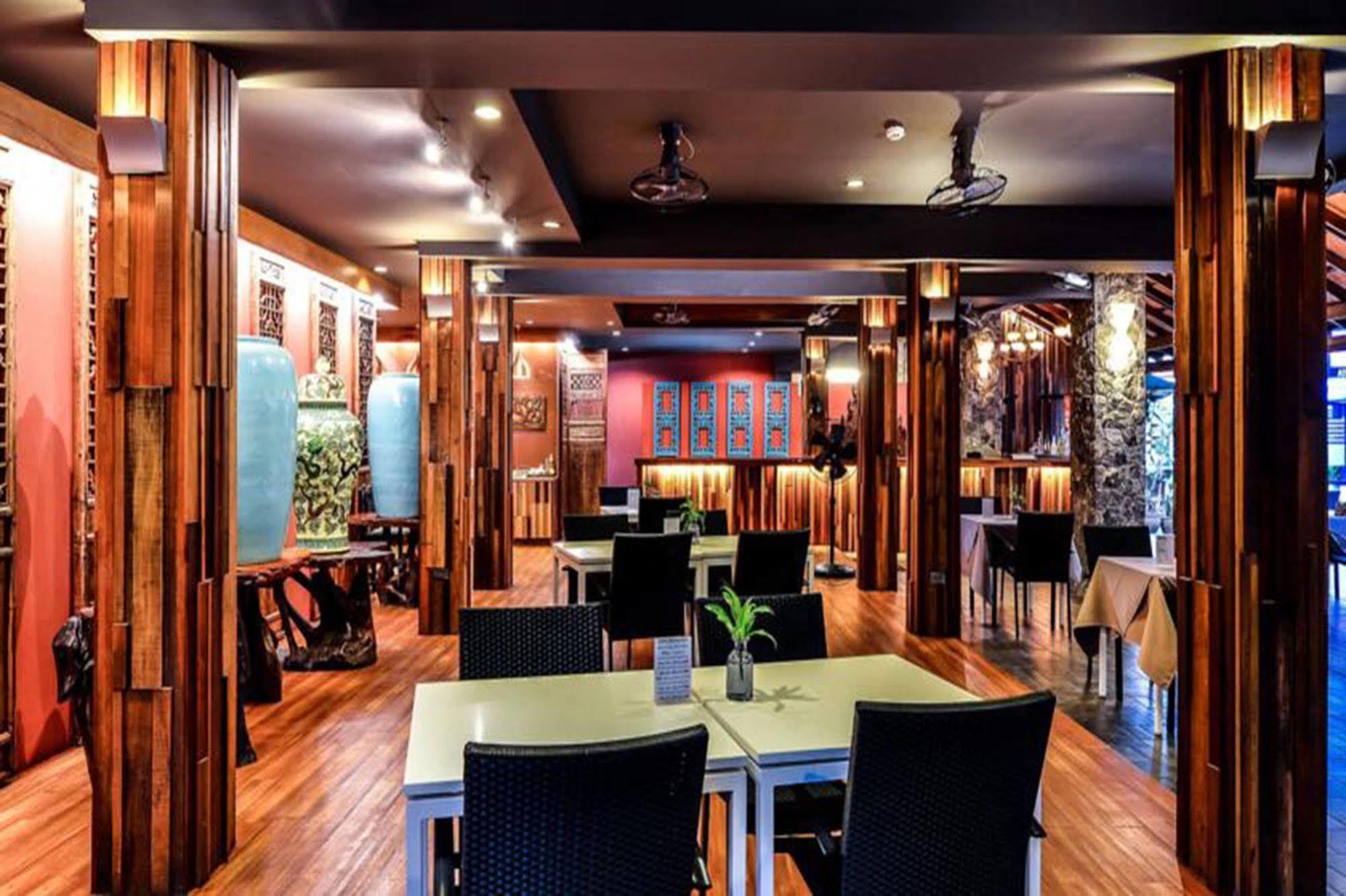 Lap Roi Karon Beachfront By Shanaya Exterior foto